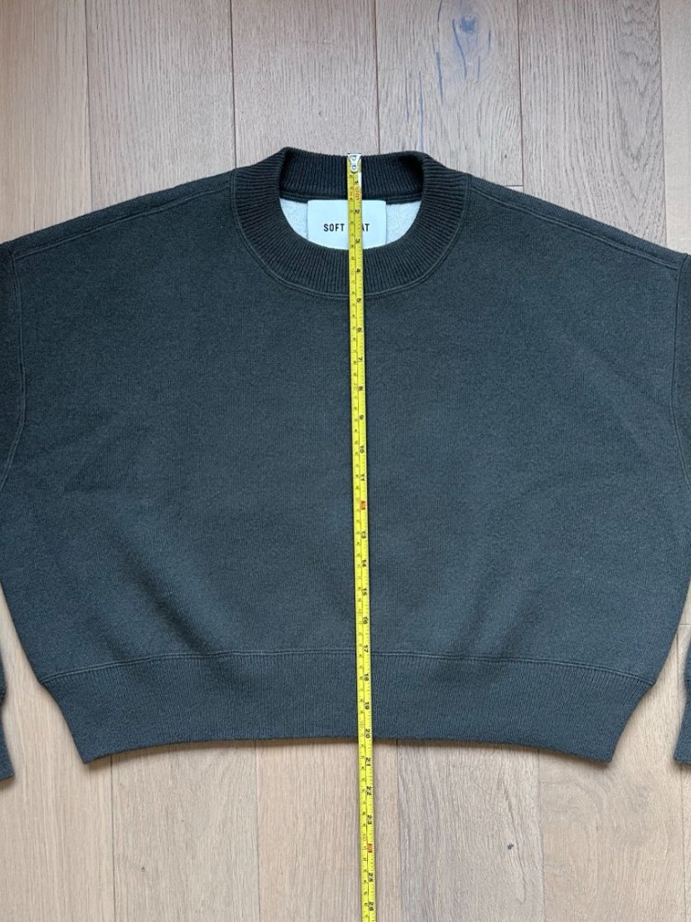 Soft Goat Double-Faced Cashmere Sweater — image 4 of 6
